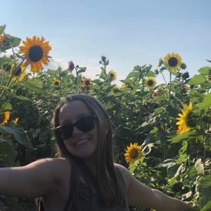 Meet your Posher, Brooke